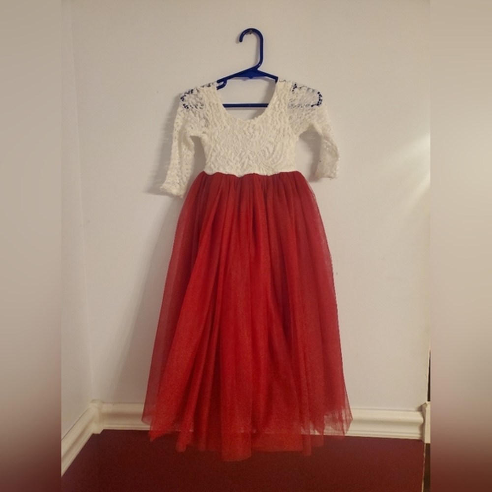 2t red dress